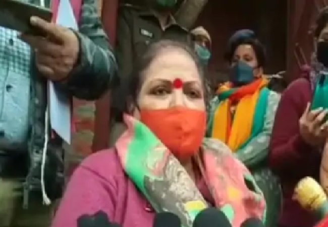 SHOCKING! NCW member shames Budaun gangrape victim for going out alone in evening, then withdraws statement (VIDEO)