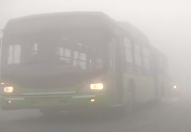 Weather Updates: Delhi’s air quality continues to remain in ‘very poor’ category