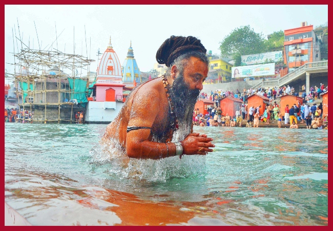 Kumbh Mela 2021: Over 7 lakh devotees take holy dip in Ganga in Haridwar, says Uttarakhand govt