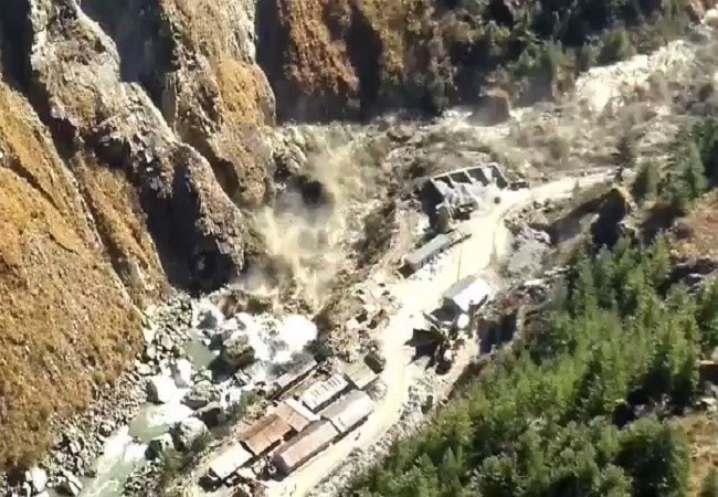 Avalanche in Uttarakhand’s Joshimath; Rishiganga Power Project damaged | See Videos