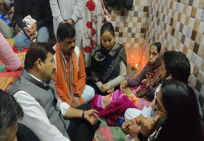 Delhi: BJP MP Manoj Tiwari meets Rinku Sharma’s family