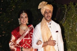 Dia Mirza looks radiant in red saree, poses with hubby Viabhav Rekhi after marriage (PICs)
