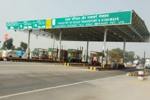 FASTag must from Feb 15-16 midnight; vehicles sans tag to pay double toll fee