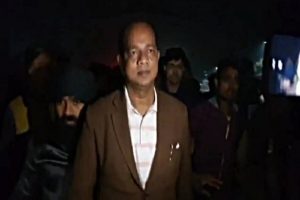 Bengal minister Jakir Hossain injured in bomb attack at railway station (Video)