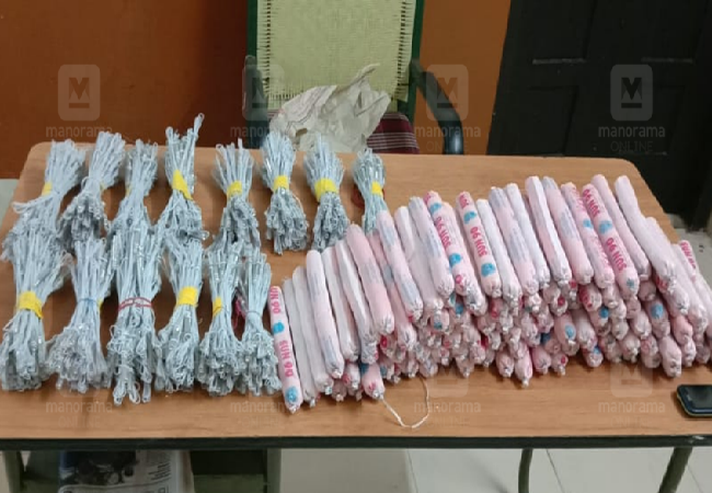 100 gelatine sticks, 350 detonators seized from Chennai-Mangalapuram Express; one arrested