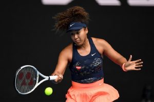 Australian Open: Naomi Osaka beats Serena Williams to reach final