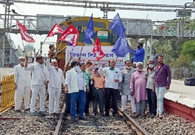 Rail Roko agitation