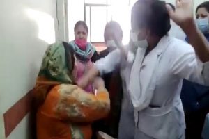 Pakistan: Christian nurse beaten by her Muslim colleagues after accusing her of blasphemy