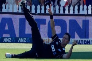 After Trent Boult’s unbelievable catch and pose; ICC, Twitterati react-Check Video here