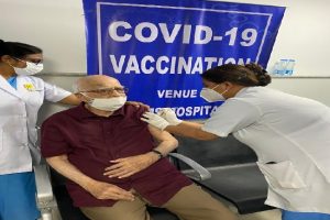 Senior BJP leader LK Advani takes first dose of COVID-19 vaccine at AIIMS
