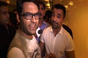 When Ajaz Khan got into verbal altercation with Kapil Sharma, in front of public (VIDEO)