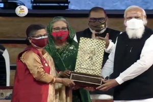 PM Modi hands over Gandhi Peace Prize to Sheikh Rehana, daughter of Sheikh Mujibur Rehman