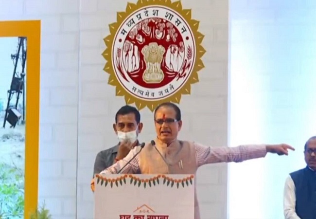 Madhya Pradesh CM Shivraj Singh Chouhan twist 'Pawri Ho Rahi Hai' meme to target land mafia