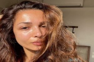 ‘Sunkissed’: Malaika Arora glows in her no-makeup look; See Picture