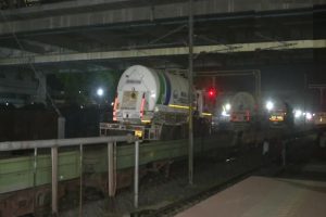 First ‘Oxygen Express’ reaches Maharashtra amid COVID-19 crisis