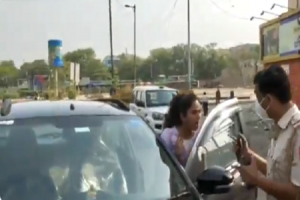 Delhi couple create trouble on streets amid curfew, Caught on Camera ‘warning’ cops