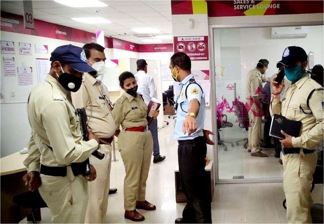 Chandigarh: Rs 4 crore stolen from Axis Bank, suspect security guard missing