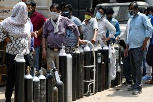 Ensure Delhi receives 490 MT of oxygen today: Delhi HC to Centre