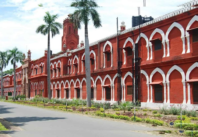 34 deaths in 18 days: Panic in Aligarh Muslim University (AMU) as many teachers die of Covid-19