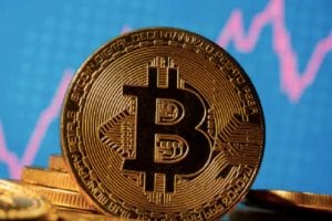Bitcoin trading in green for 7 days, crypto market touches $2 trillion after 3 months