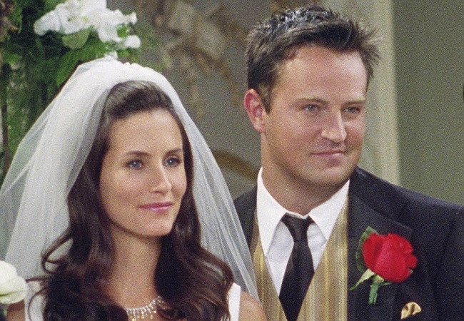 ‘Friends’ stars Matthew Perry, Courteney Cox are ‘distant cousins’: Reports