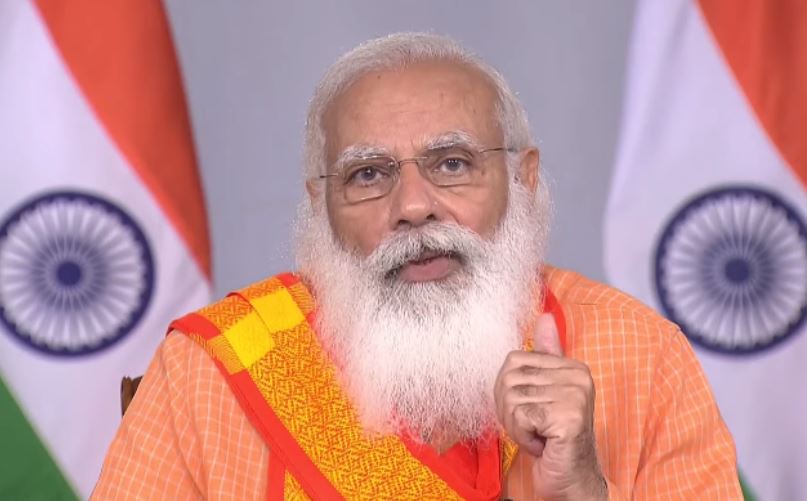 PM Modi gets emotional, remembers those who lost their lives during COVID19 (Video)