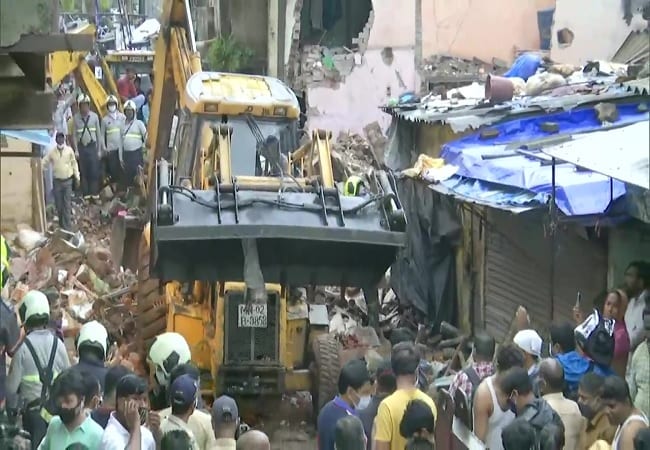 Maharashtra: 4-storey building in Malvani collapses, 11 dead; rescue operations underway