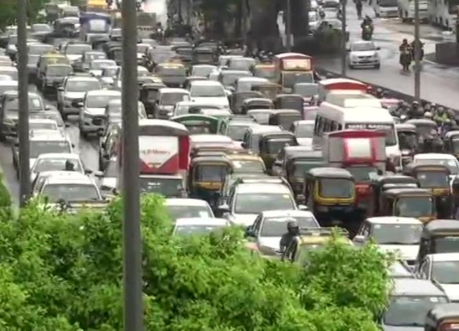 Mumbai Rains: Heavy traffic, waterlogging in parts of city