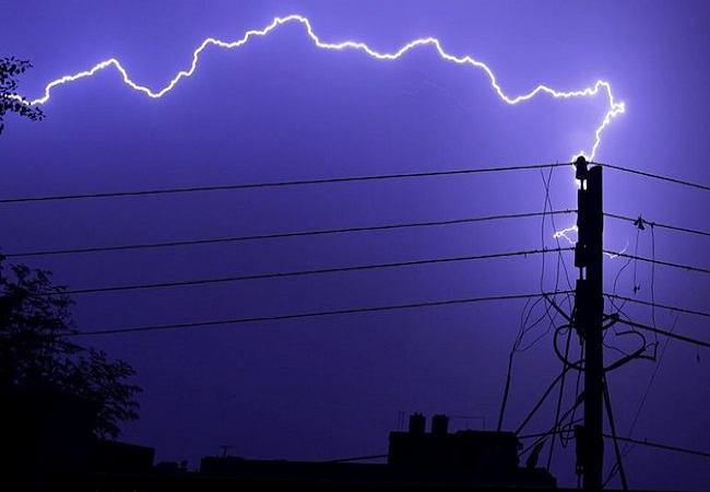 41 dead due to lightning strikes across 16 districts of UP