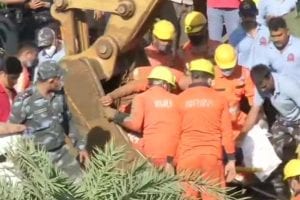 Madhya Pradesh: 4 bodies recovered, 19 people rescued after several people fall in well in Vidisha