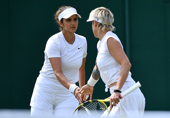 Sania Mirza makes winning return to Wimbledon, sails into second round with Mattek-Sands