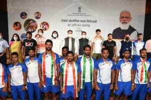 India’s Olympic medallists receive hero’s welcome, felicitated at Ashoka hotel (VIDEO)
