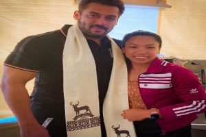 Salman Khan meets Olympian Mirabai Chanu, gives her best wishes