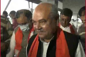 Narendra Singh Tomar reaches Gujarat, set to discuss probable candidates for CM’s post