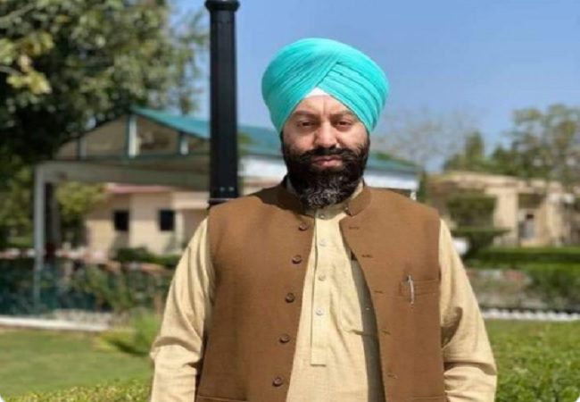 Pakistan: Prominent Sikh community member shot dead outside his Dawakhana in Peshawar