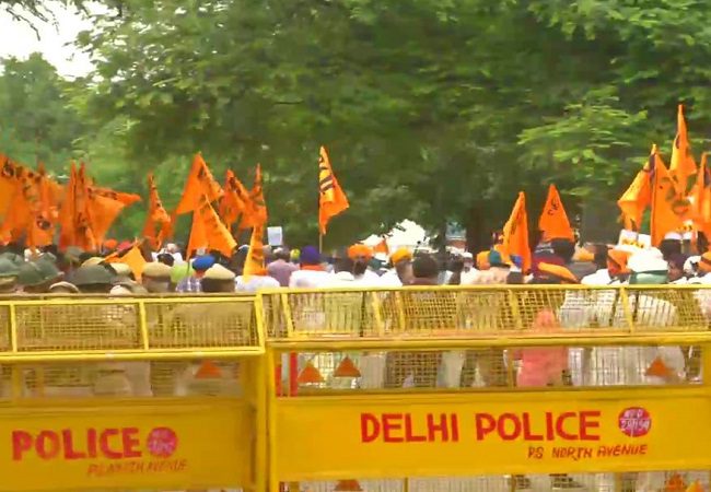 ‘Black Friday’ march: Delhi borders sealed, Gurdwara Rakab Ganj Sahib cordoned off, claims SAD ahead of protest