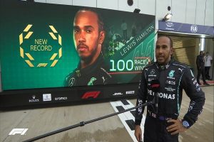 Russian GP: Lewis Hamilton takes 100th F1 win at Sochi