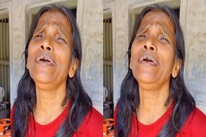 Ranu Mondal sings ‘Manike Mage Hithe’ in new viral video (WATCH)