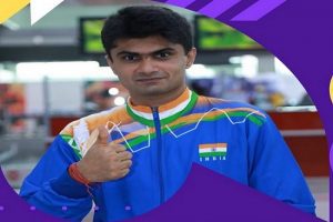 Tokyo Paralympics: Noida DM Suhas storms into men’s singles SL4 badminton final; assures India of at least Silver