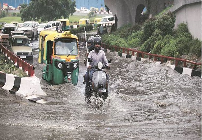 UP: Non-stop rains brings life to a grinding halt; schools, colleges shut; roads waterlogged