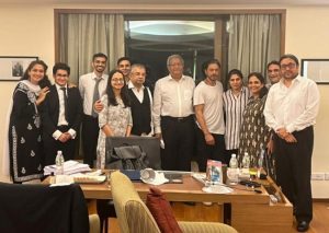 Shah Rukh’s all smiles picture with legal team is viral after bail to Aryan Khan
