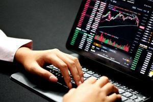 When will Crypto market recover after recent crash or drop will continue?