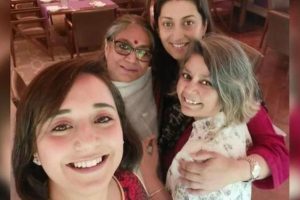 Smriti Irani treats her Insta fam by sharing a post of her reunion with friends