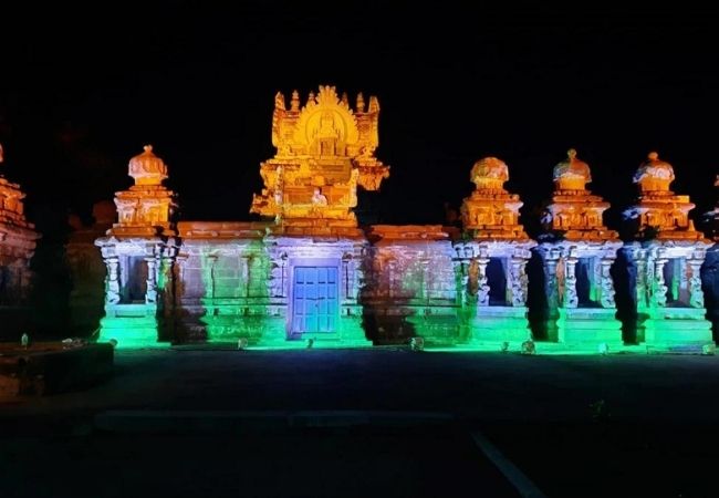 On 100 crore vaccine milestone, monuments across the country illuminated in tricolour… see Pics