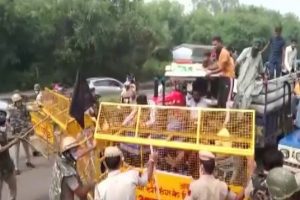 Police baton-charge people protesting over delay in paddy procurement in Haryana’s Panchkula