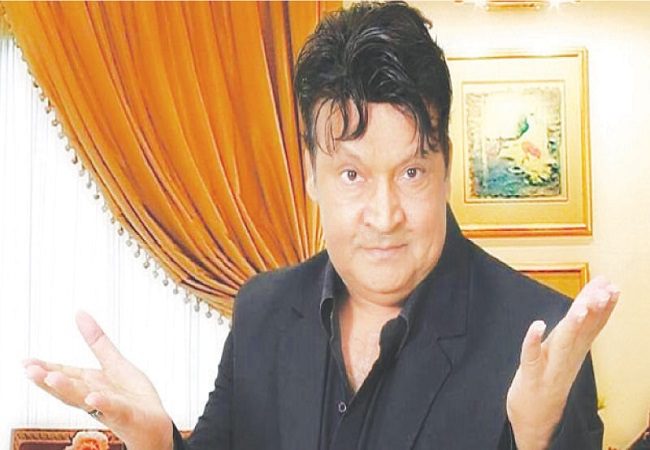 Legendary Pak comedian Umer Sharif passes away; Kapil Sharma, Ali Zafar pay tributes