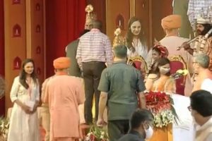 Diwali: Ambassadors of Kenya, Vietnam perform ‘rajtilak’ of Lord Ram & Laxman in Ayodhya (VIDEO)
