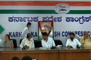 Viral Video: Fearing BJP, Shivakumar ‘persuaded’ to install Sardar Patel’s photo alongside Indira Gandhi