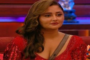#RashamiDesai’s hot smoking looks from Bigg Boss house are worth your attention