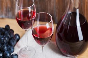 Know these benefits of wine’s red grape pulp